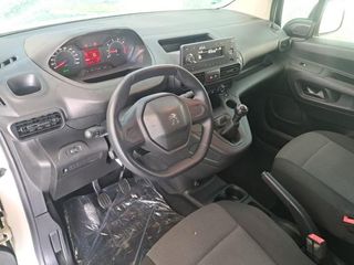 PEUGEOT PARTNER 1.5 BLUEHDI 100 CV CON BACA Y ENGANCHE REMOLQUE