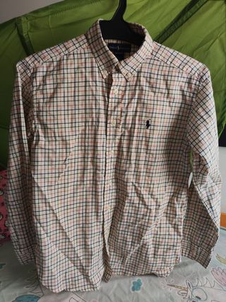 Camisa Ralph Lauren y Benetton para adolescente.
