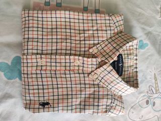 Camisa Ralph Lauren y Benetton para adolescente.