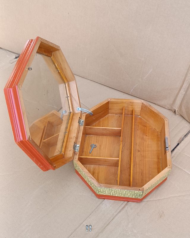 Neceser de madera con espejo vintage