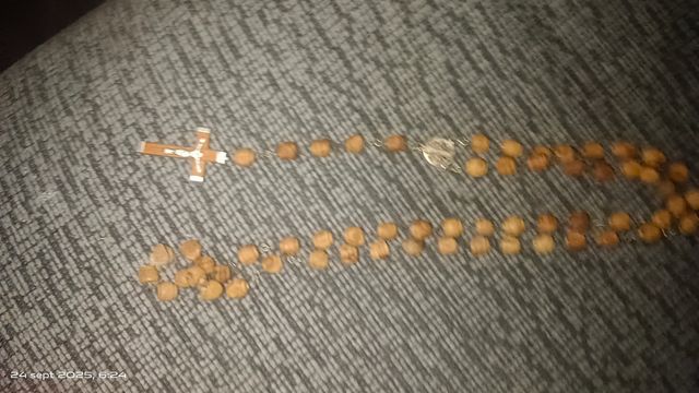 Rosario antiguo madera olivo Jerusalén