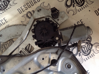 Motor elevalunas delantero derecho Renault Laguna