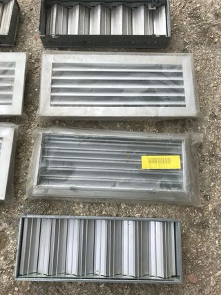 Bocchette aria in metallo