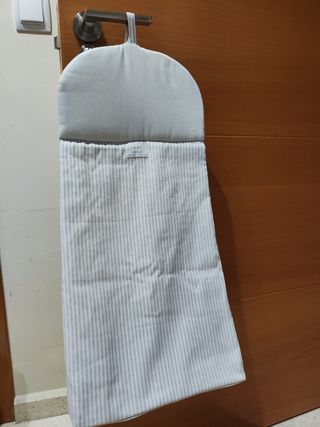 Colgadores de tela para bebé con nubes y estrellas