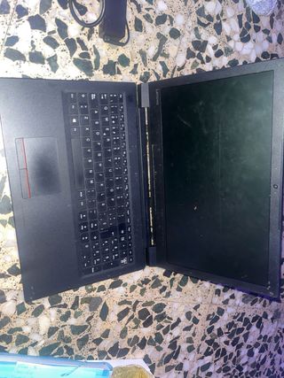 Ordenador portátil negro