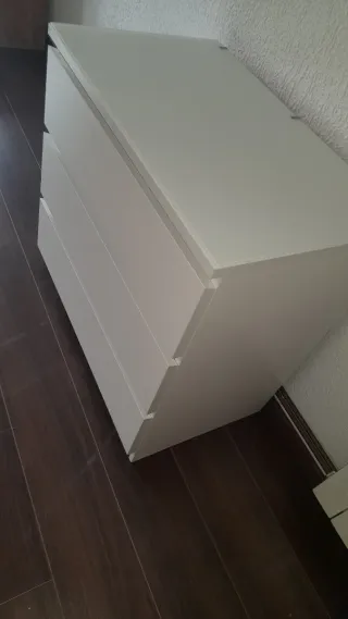 2 Cajoneras Malm Ikea Blancas tablero de vidrio