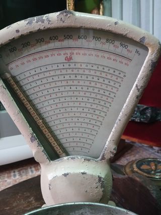 Antigua báscula de comercio