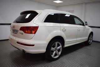 AUDI Q7 3.0 TDI quattro tiptronic DPF