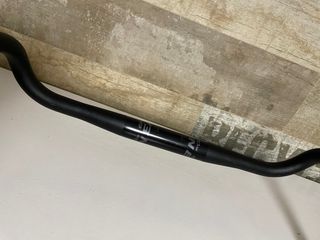 Manillar Easton ES70AX Gravel/Carretera Negro