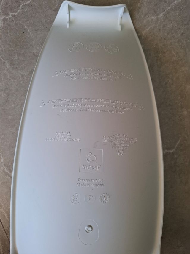 Soporte bañera recién nacido Stokke