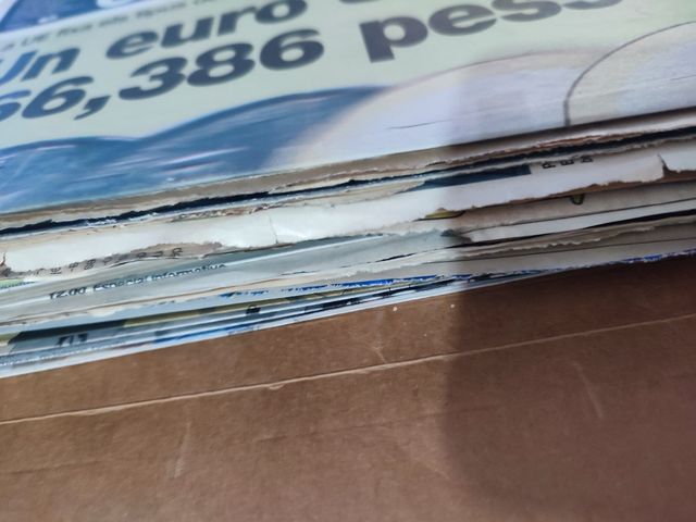 Lote recortes prensa años 90 y 2000