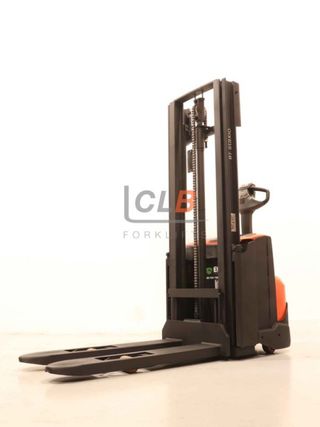 Ref. M-5338 Apilador Eléctrico BT SWE 100 Staxio