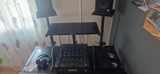 Monitores Presonus E5 + Soportes Gravity