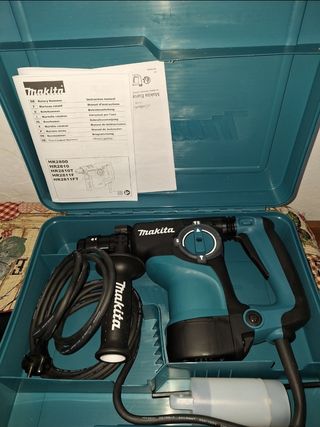 Martillo Makita HR2811FT SDS Plus 800W