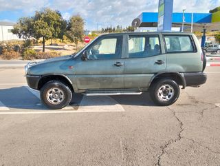 Nissan Terrano 1998