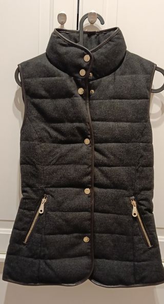 Chaleco acolchado gris.Talla XS.Massimo Dutti 