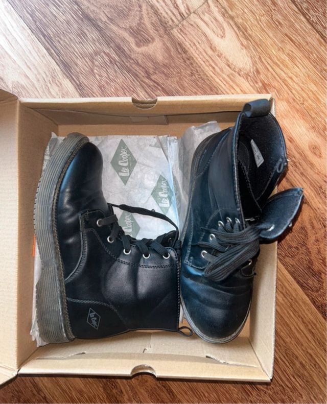 Stivaletti neri pelle n. 35