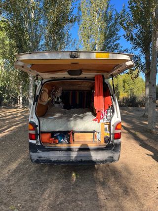 Furgoneta camperizada KIA Pregio