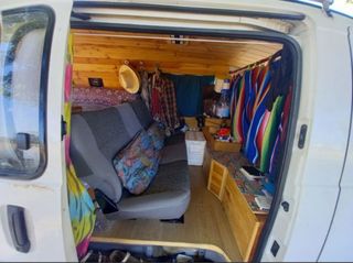 Furgoneta camperizada KIA Pregio