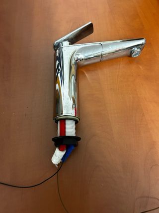 Grifo mezclador 12V para autocaravana