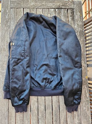 Chaqueta Bomber Adidas Japón Negra Dorada