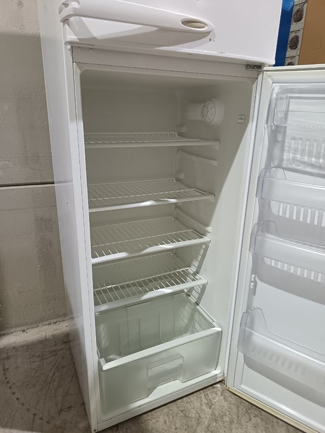 FRIGORÍFICO BRU 1,75m A+