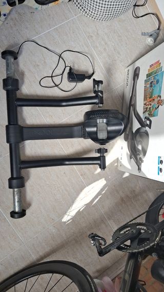 Rodillo Bkool Pro Trainer + Simulador