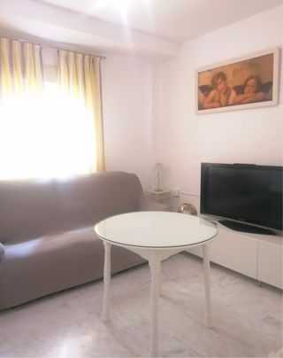 Apartamento en alquiler en Gelves con suministros
