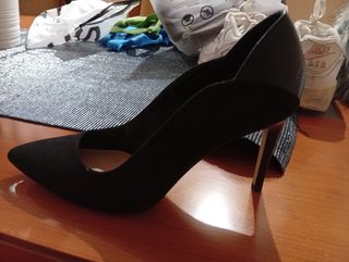 Zapatos de tacón Stradivarius negros