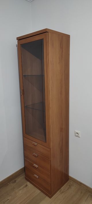 Mueble vitrina y cajones madera