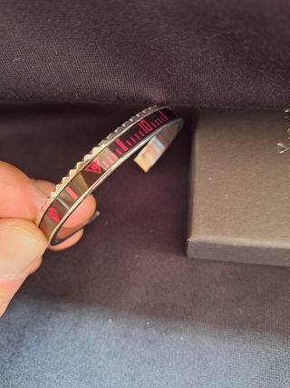 Bracciale rigido con numeri