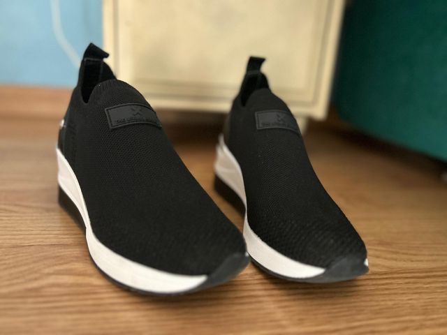 Zapatos XTi Mujer Negro y Plata