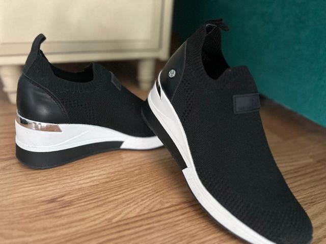 Zapatos XTi Mujer Negro y Plata