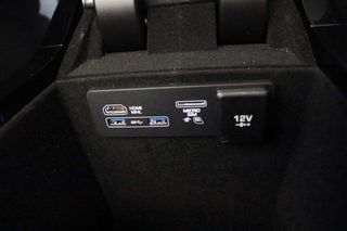 Land Rover Range Rover Velar 2.0 D180 S AUTO 4WD 5P