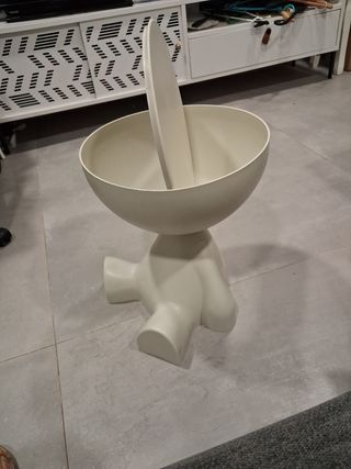 Mesa auxiliar blanca de plástico