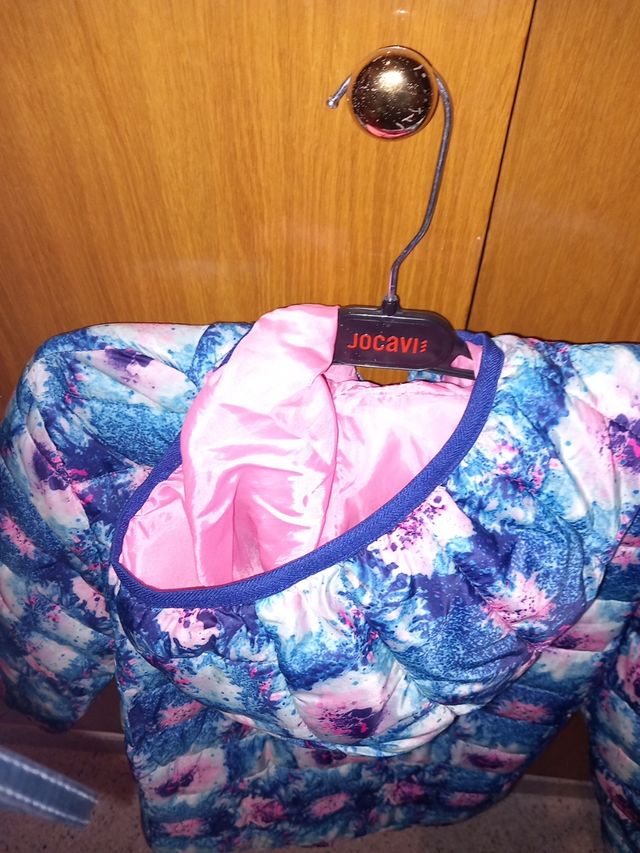 Chaqueta niña floral azul y rosa 11 12 años