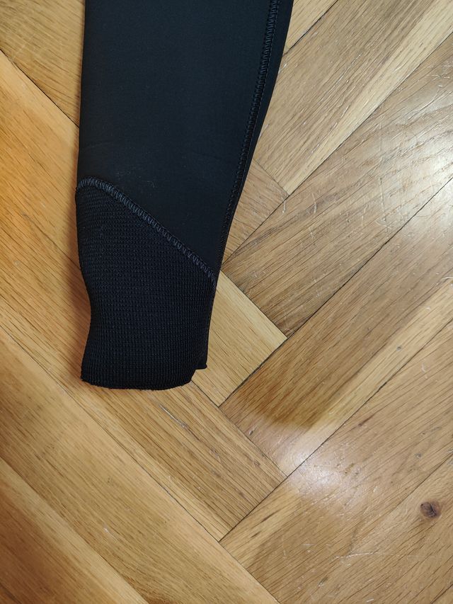 Neopreno 5/4 con capucha Olaian talla S