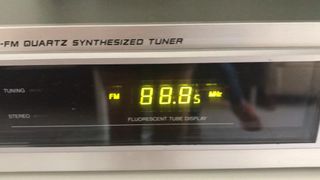 Sintonizador Philips F2216 AM-FM Cuarzo