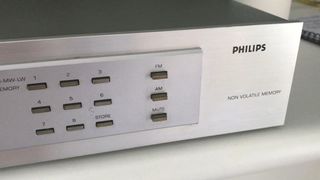 Sintonizador Philips F2216 AM-FM Cuarzo