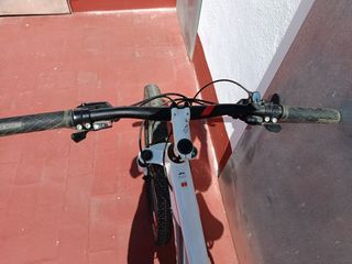 Bicicleta Cube Blanca