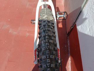 Bicicleta Cube Blanca