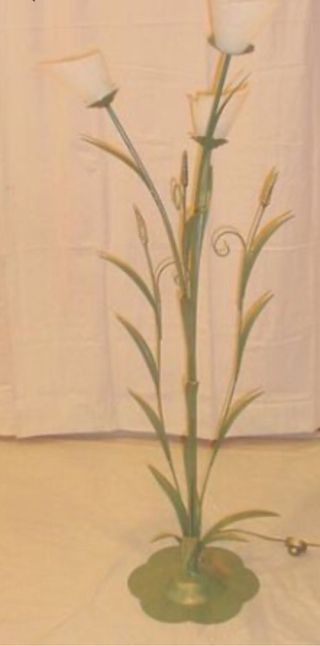 Lampada da terra design floreale