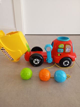 Camión de arrastre infantil amarillo y rojo v tech