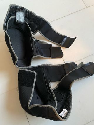 Husqvarna Pathfinder Fortis Rodilleras