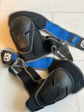 Husqvarna Pathfinder Fortis Rodilleras