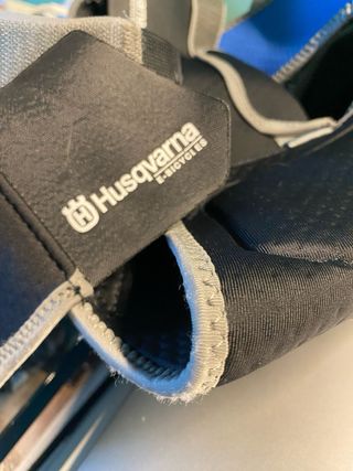 Husqvarna Pathfinder Fortis Rodilleras