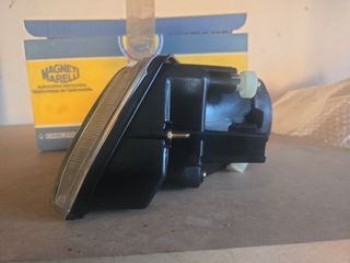 Faro derecho Fiat Cinquecento fondo negro