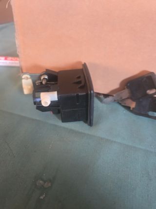 Cerradura porton bonbin trasero Valeo Renault Clio