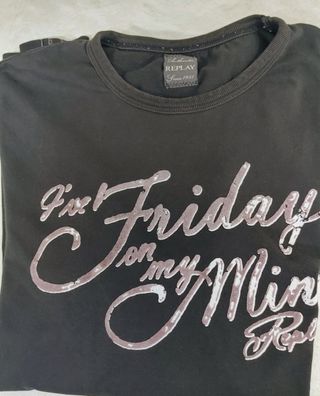 Camiseta Replay Negra Friday on my mind