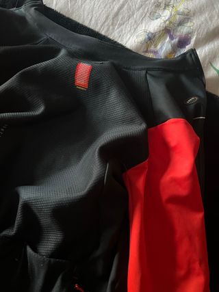 Chaqueta Gobik Negra y Roja